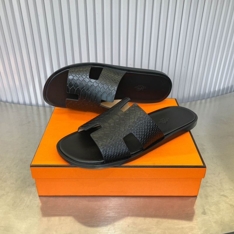 H**me5 slippers